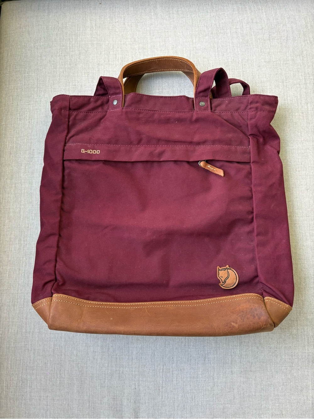 Fjallraven Kånken G-1000 Maroon Tote with Tan Leather Base